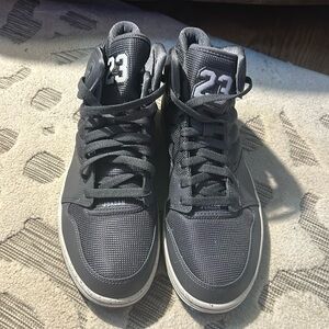 Men’s Jordan 1 Flight Prem size 11